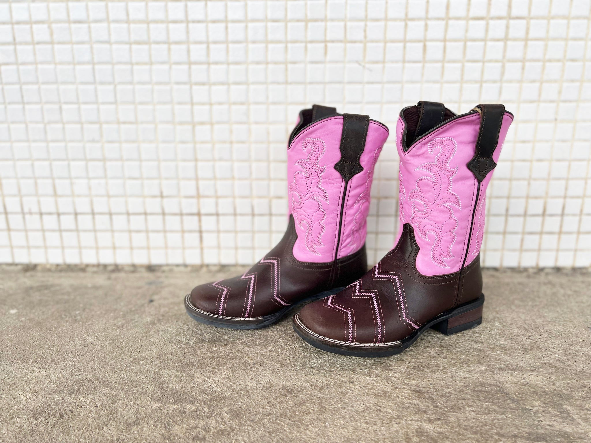 09-119-0912-2937 Roper Big Kids Monterey Angels Boots Chocolate/Pink Leather