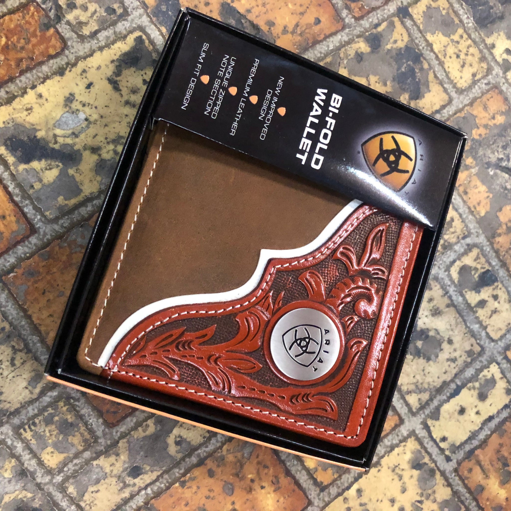 WLT2112A Ariat Bifold wallet