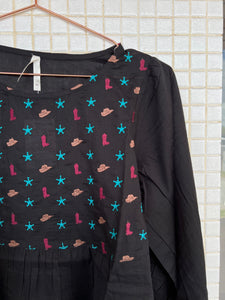 03-050-0565-6102 Roper Ladies Five Star Collection LS Blouse Solid Black