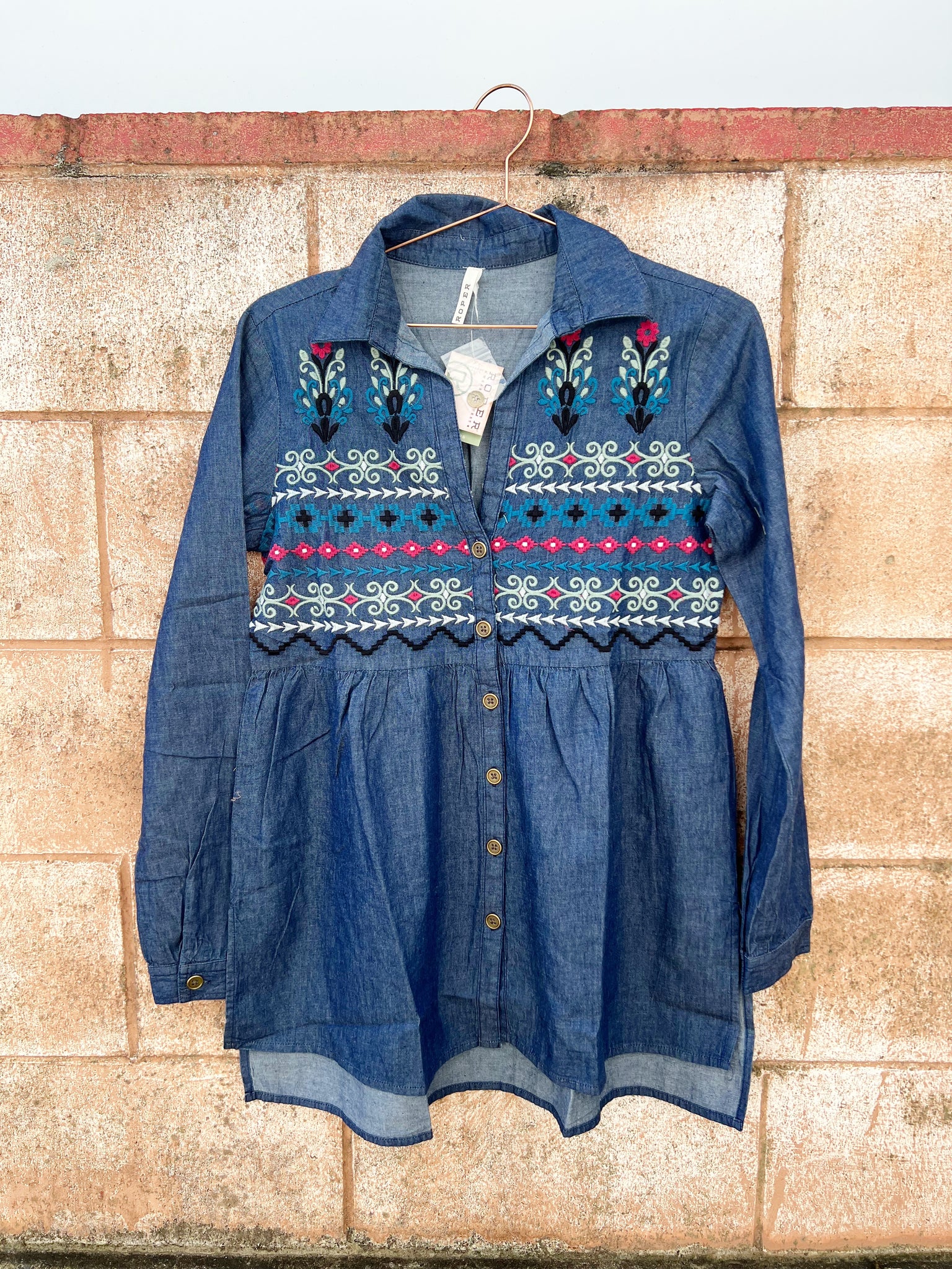 03-050-0565-7067 Roper Ladies Studio West Collection LS Tunic Solid Blue